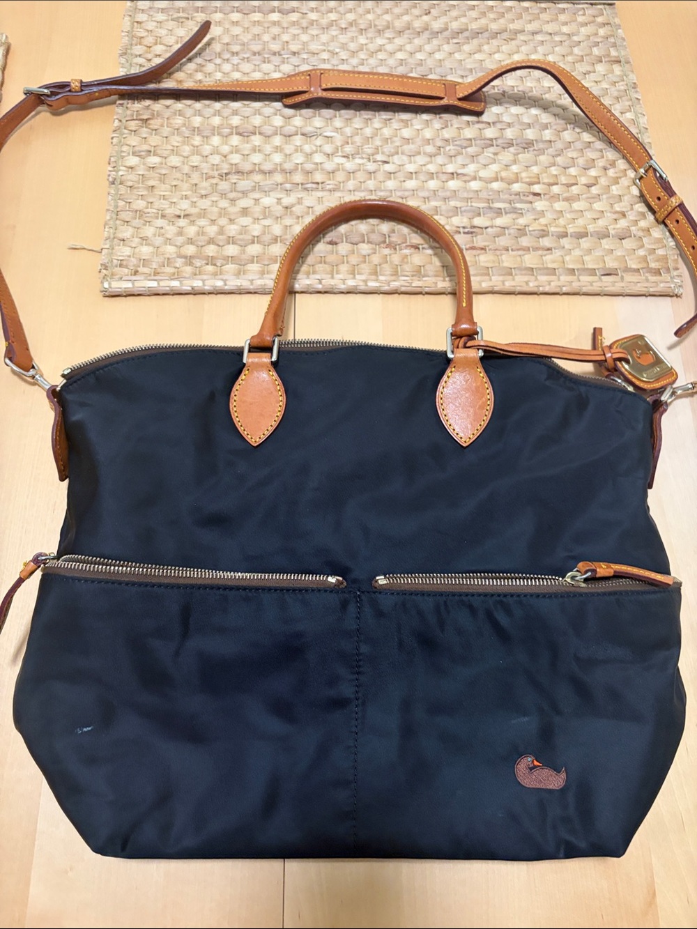 Dooney & Bourke Tote bag